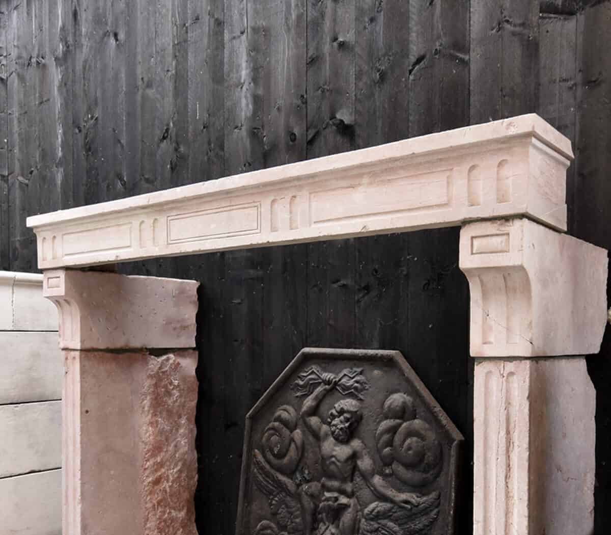 Antieke-marmerstenen-schouw