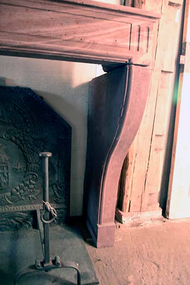 antieke-zandstenen-schouw