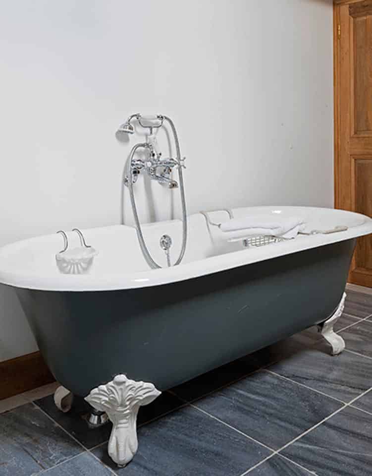 Lefroy-Brooks-badkraan