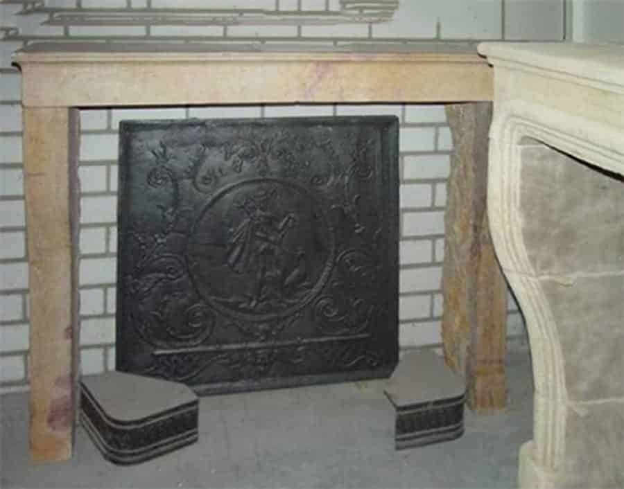 Oud-marmeren-voorzetschouw