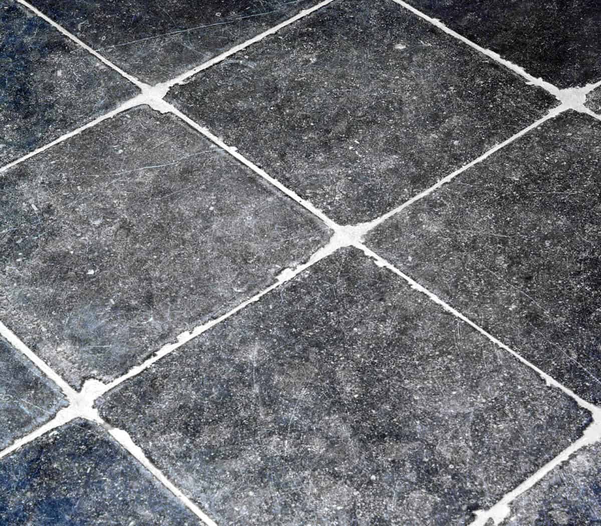 namur-belgisch-hardsteen-verouderd