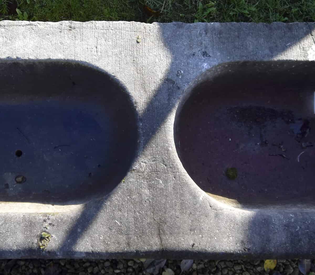 belgisch-hardstenen-trog