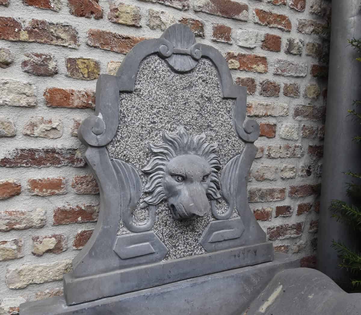 hardstenen wandfontein