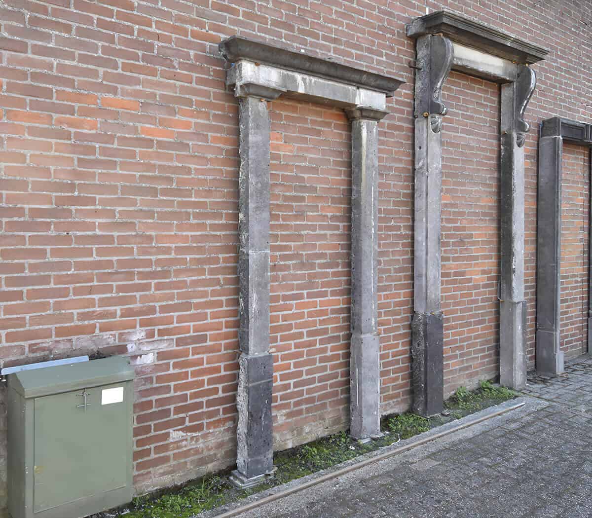 Belgisch-hardstenen-portiek