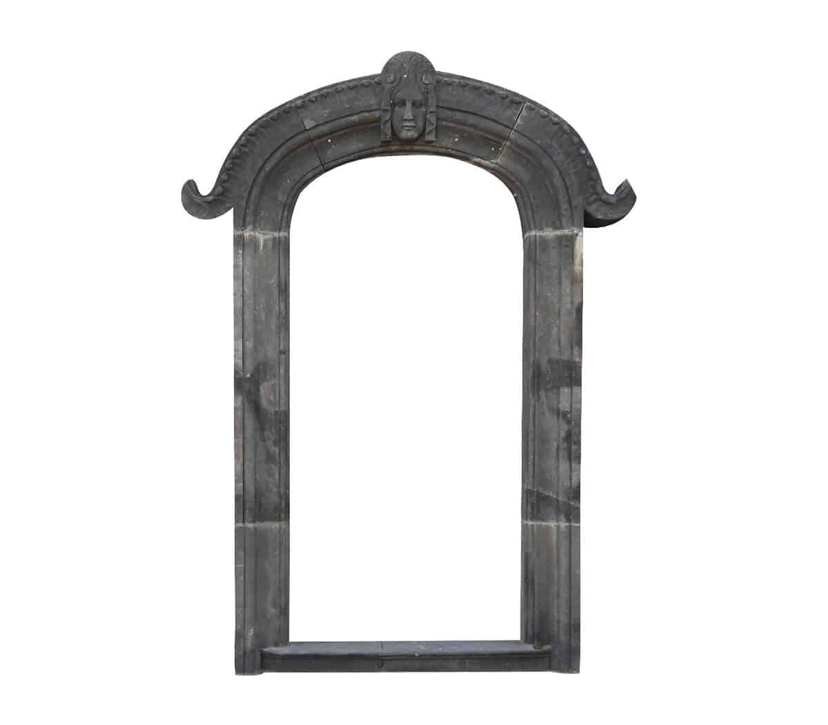 Belgisch-hardstenen-portiek