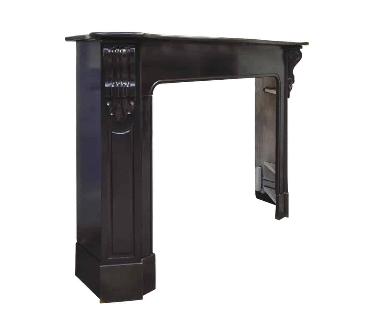 Zwart-marmeren-modillion-ombouwschouw-