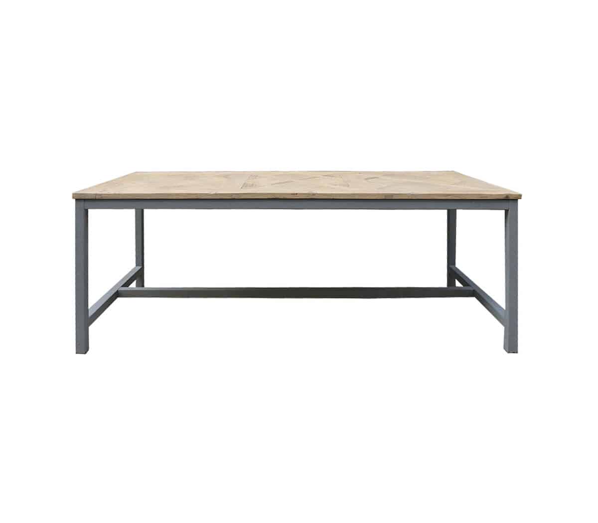 Eetafel-met-ijzeren-onderstel