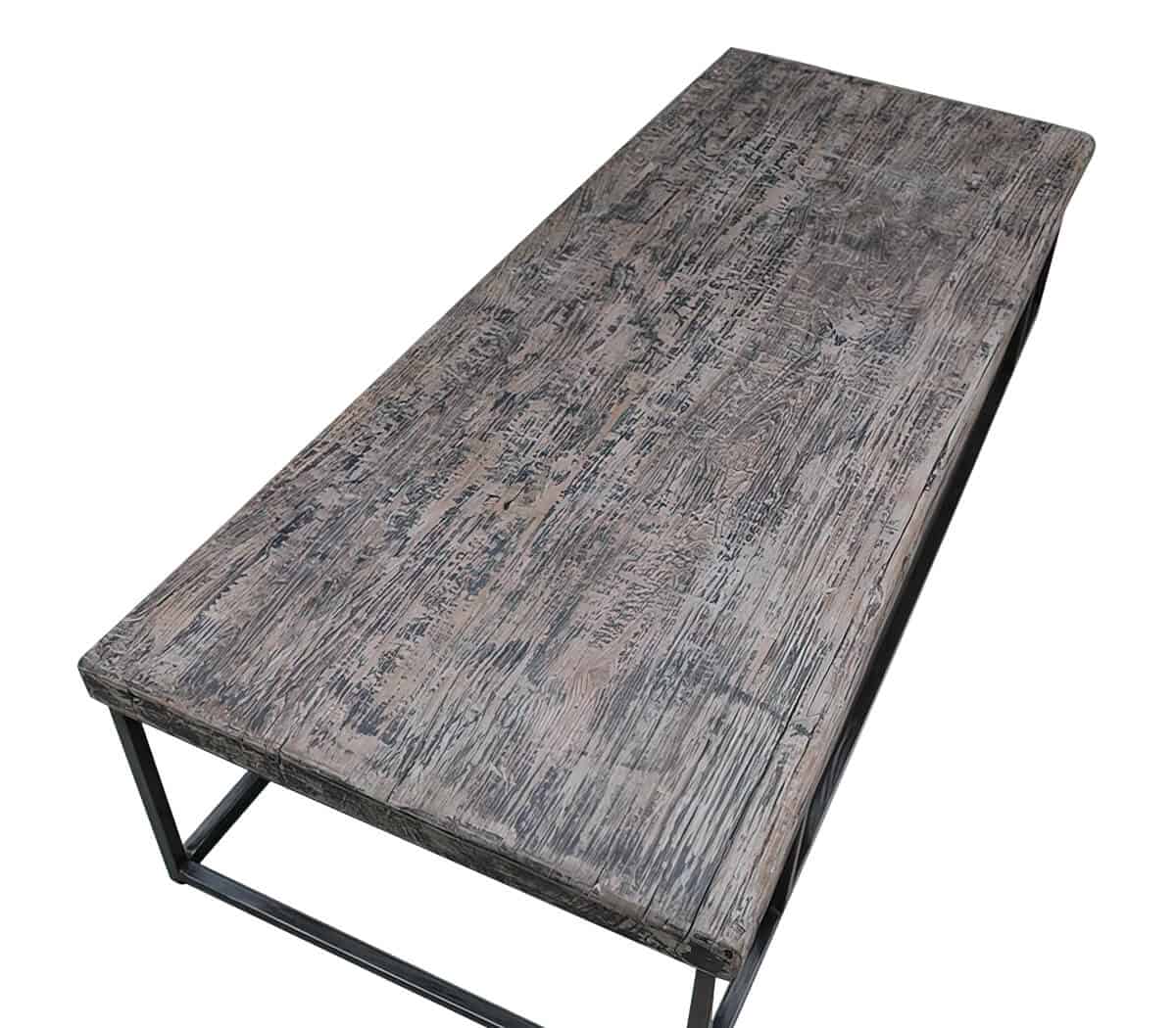 Salontafel-met-ijzeren-onderstel