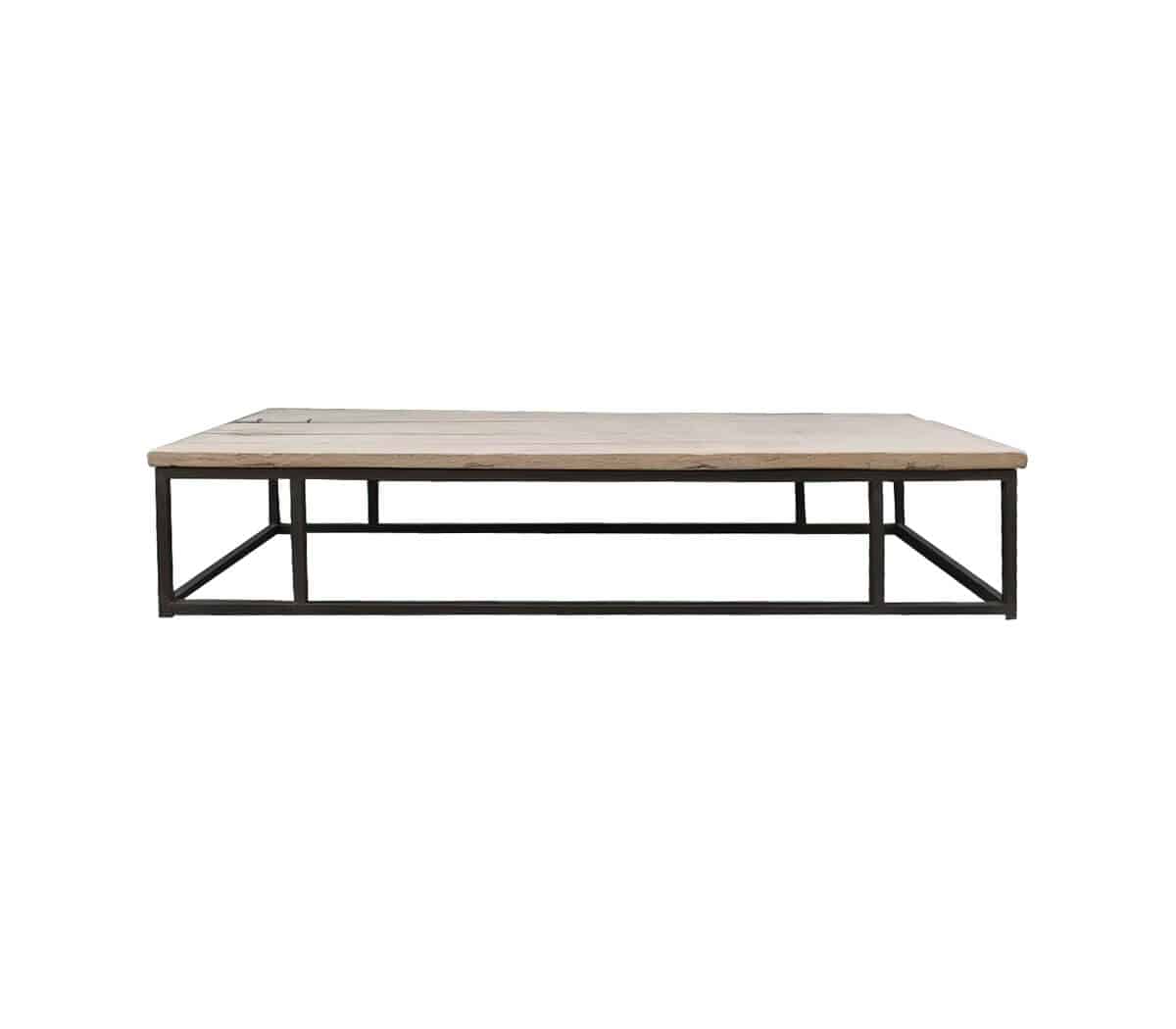 Salontafel-met-ijzeren-onderstel