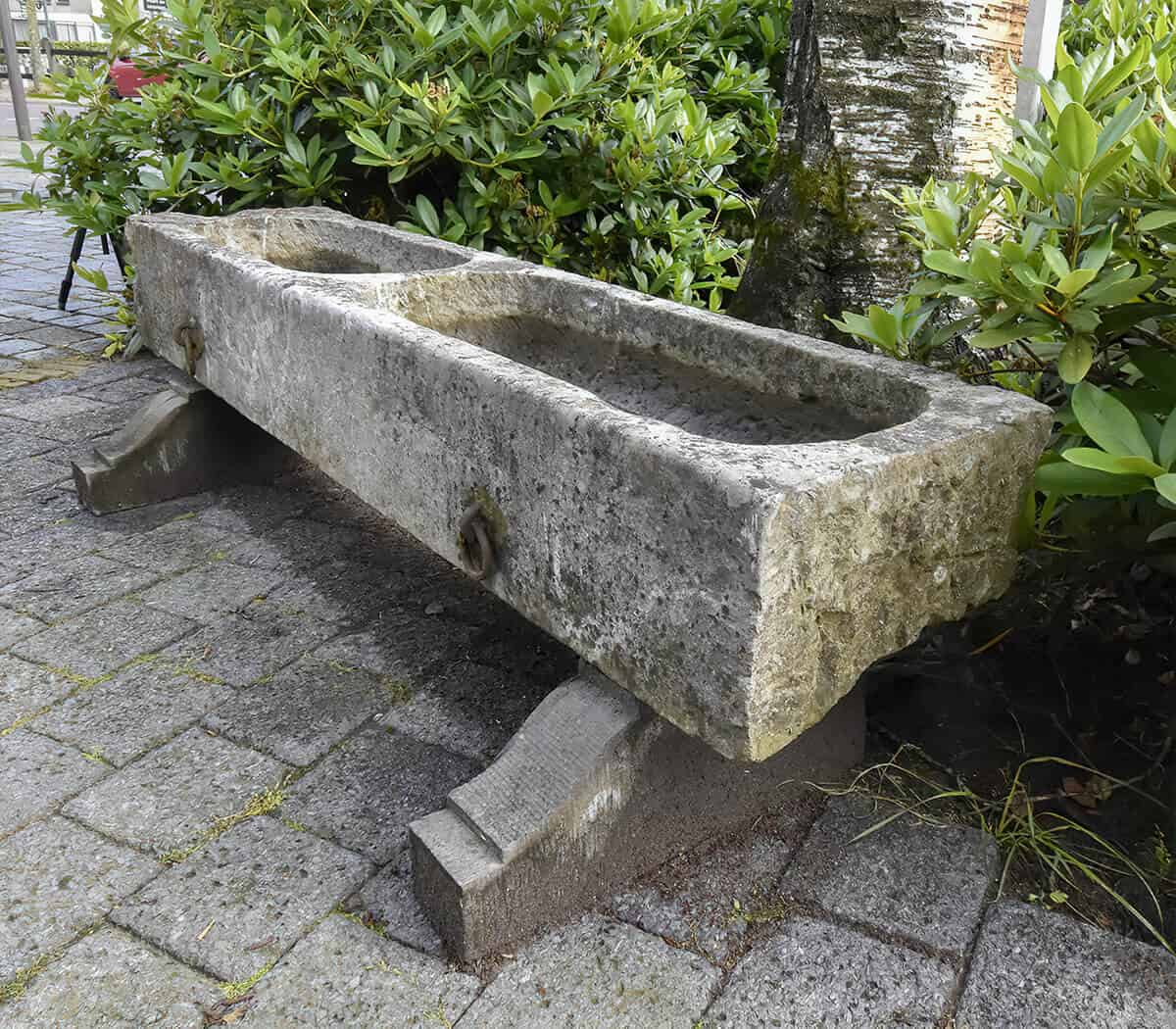 Belgisch-hardstenen-trog