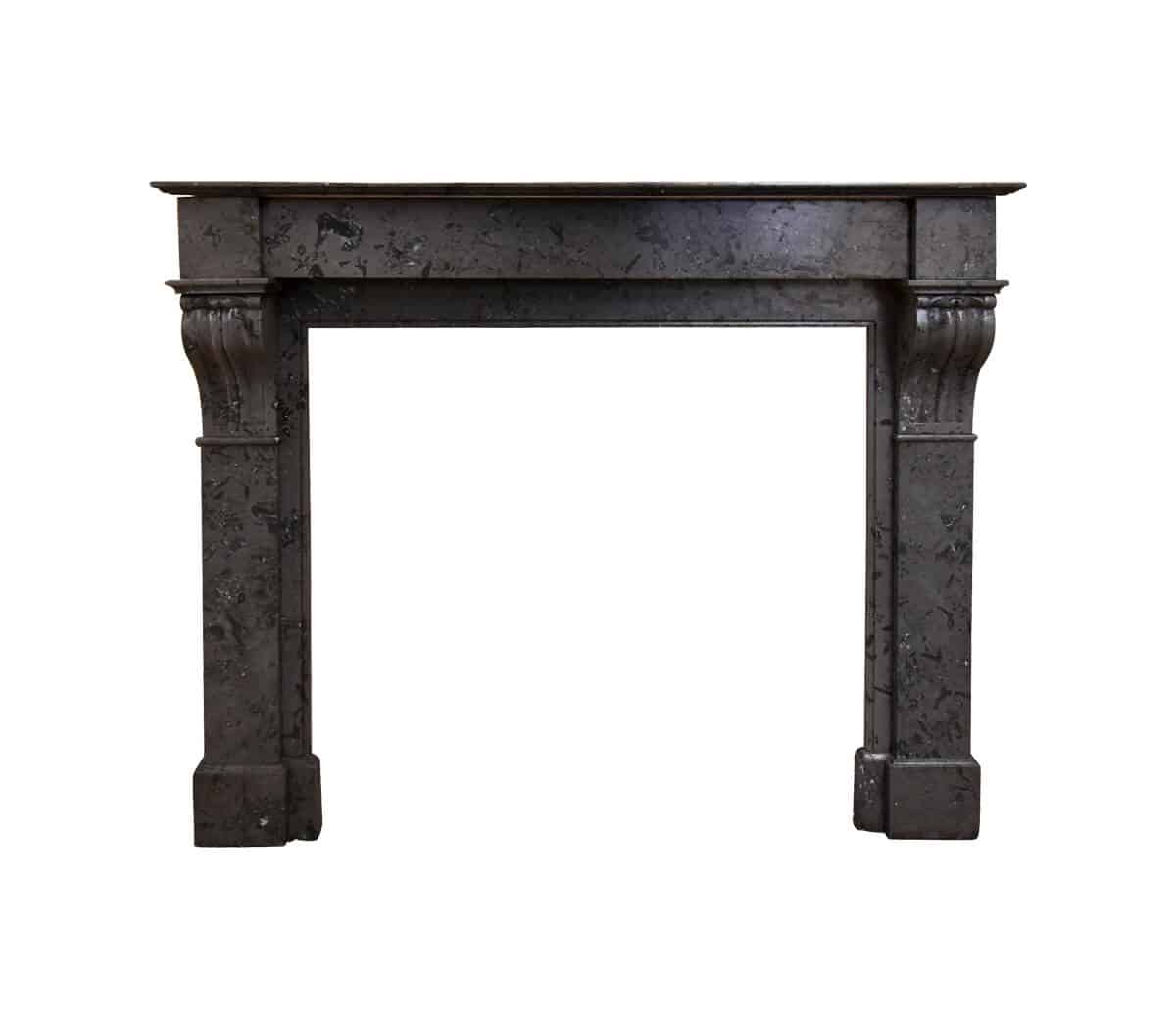 Grijs-marmeren-modillion-voorzetschouw