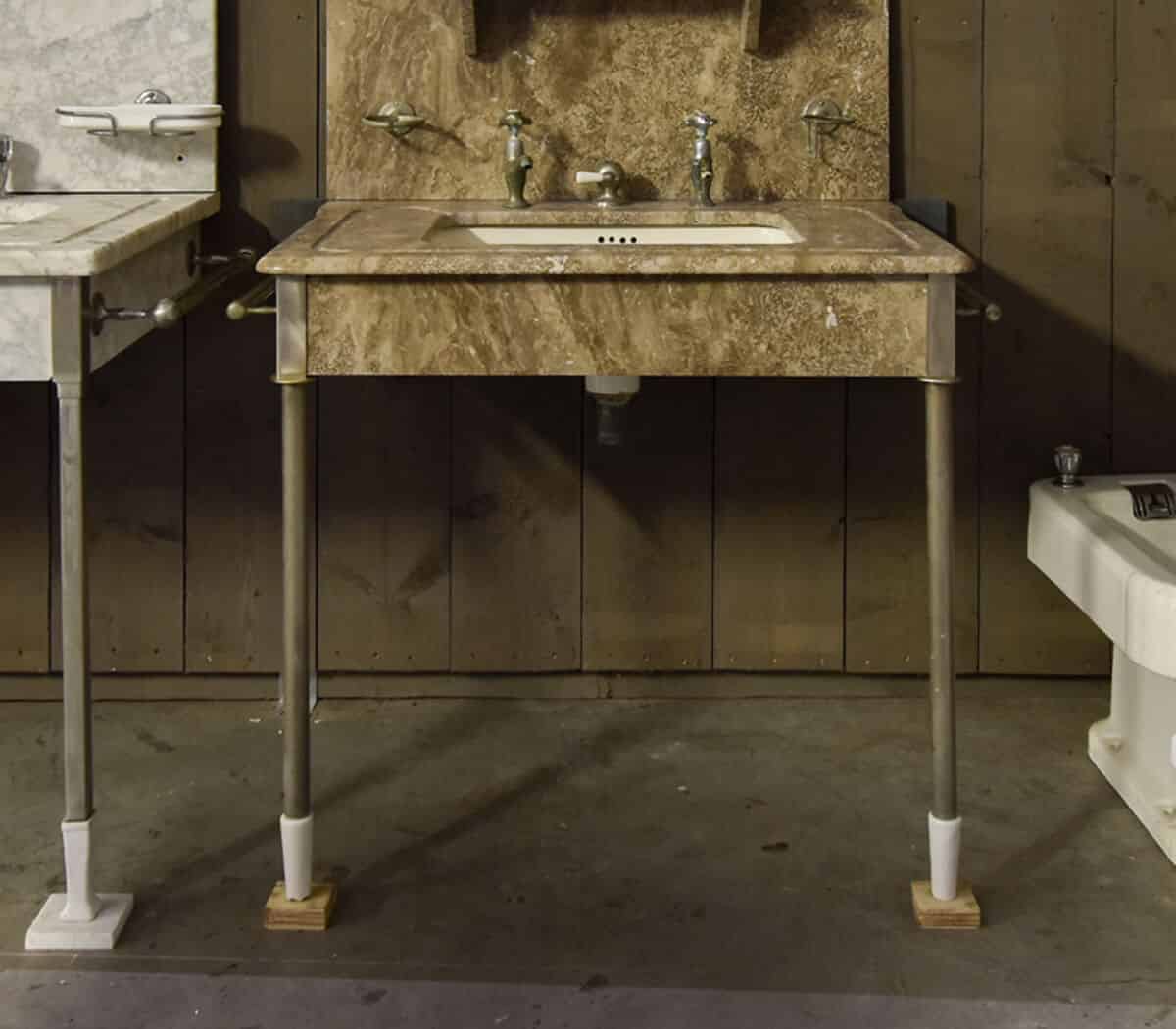 Marmeren-wastafel