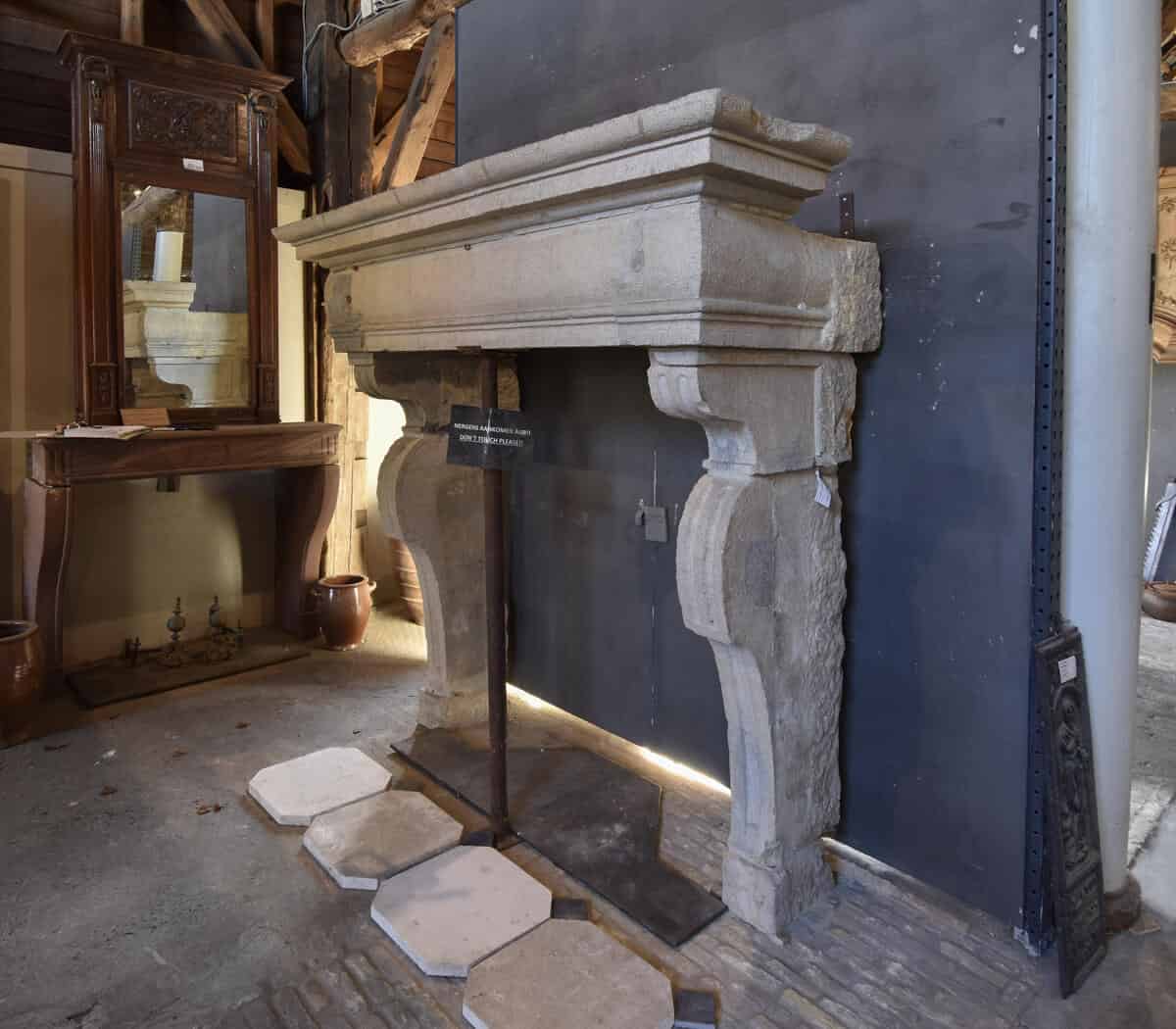 Zandstenen-kasteel-schouw