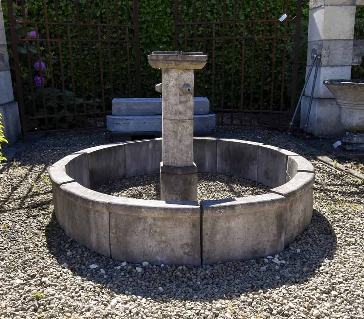 Fontein-met-fonteinrand