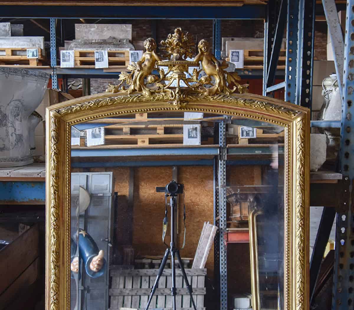 Antieke-spiegel-met-engeltjes