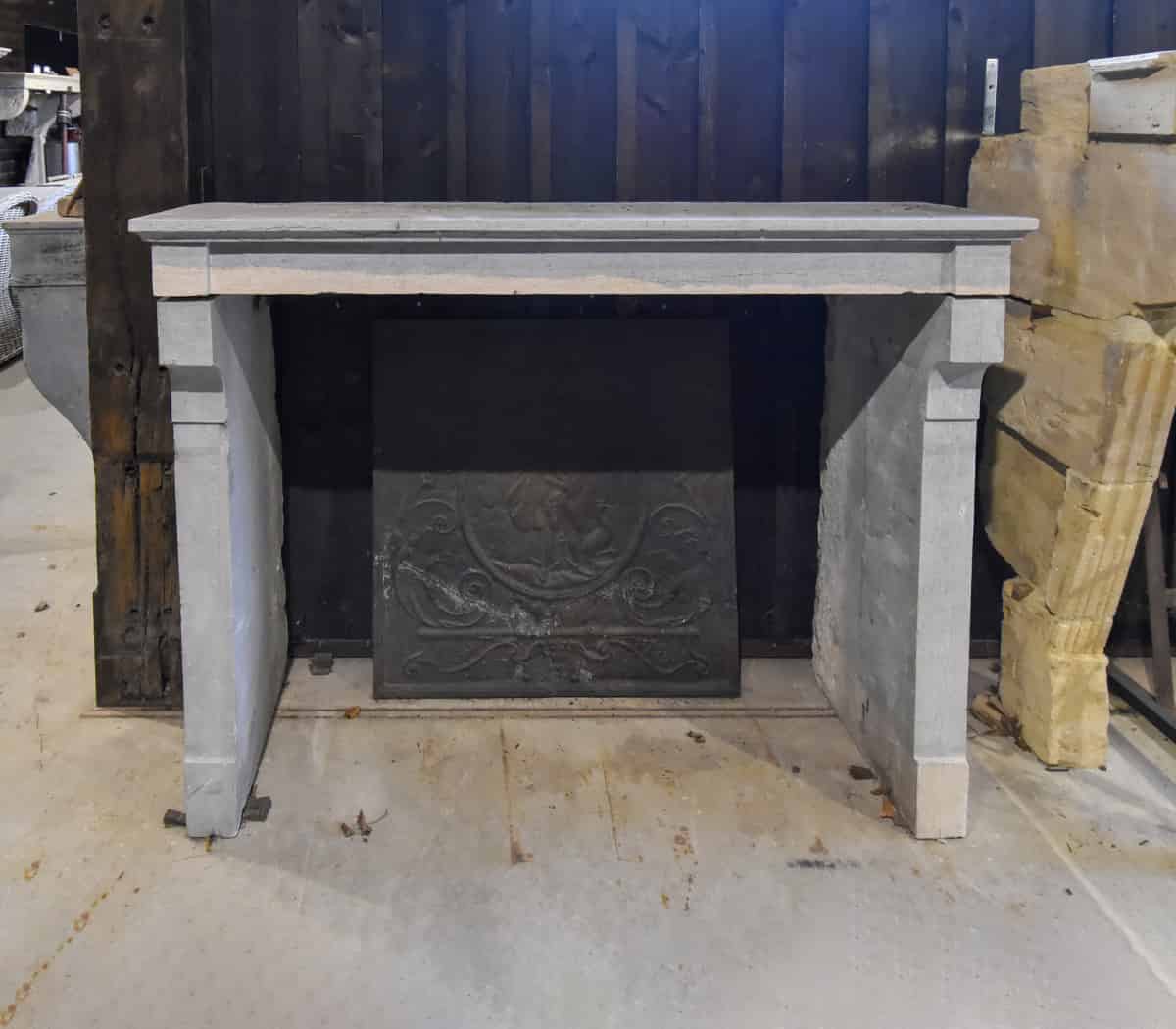 Marmerstenen-voorzetschouw