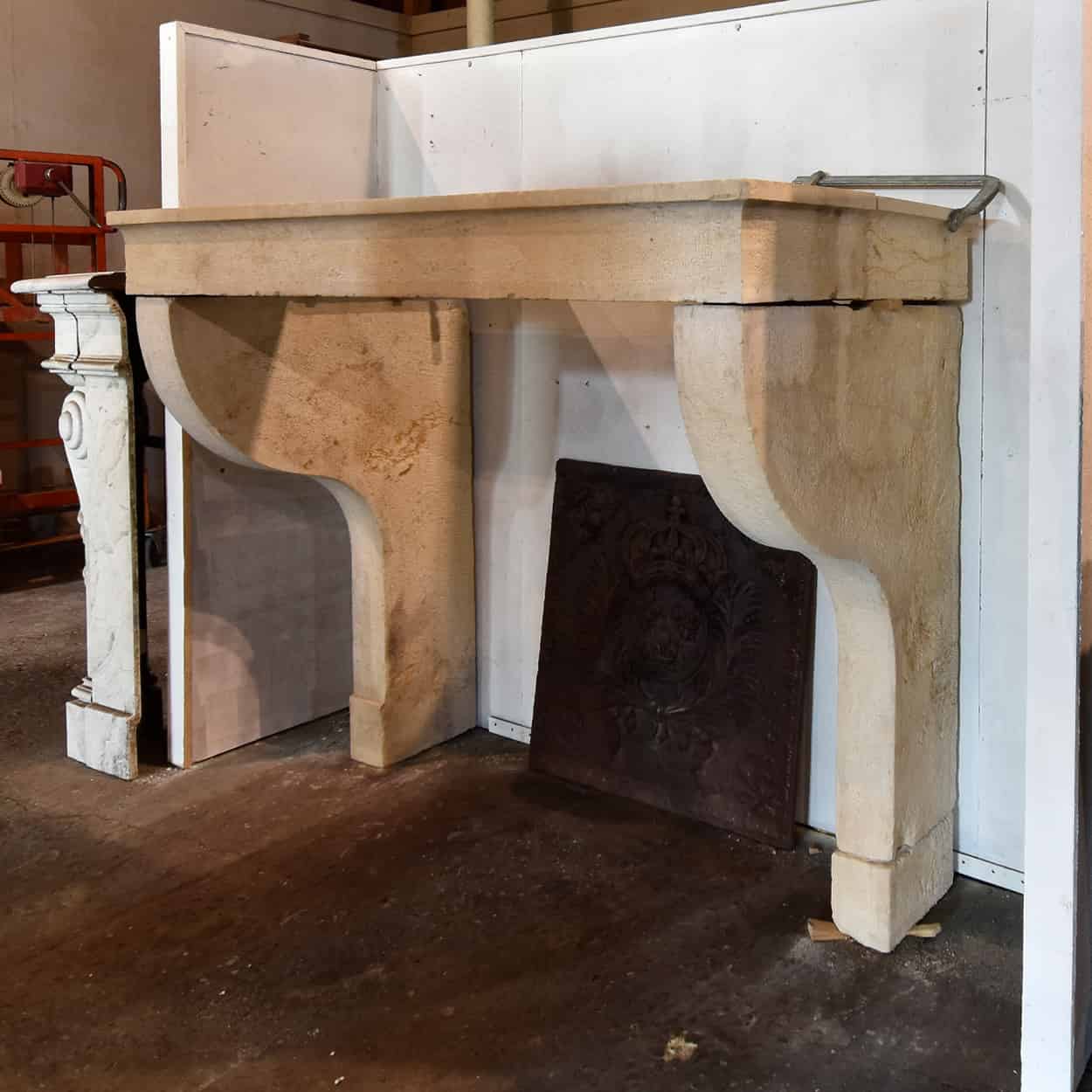 Zandstenen-ombouwschouw