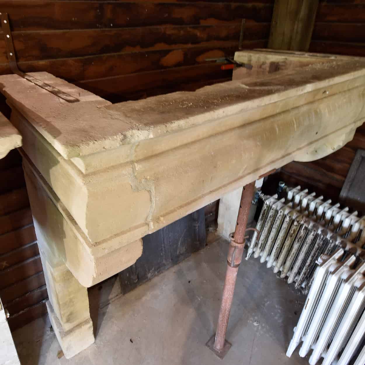 Zandstenen-Louis-XIII-ombouwschouw