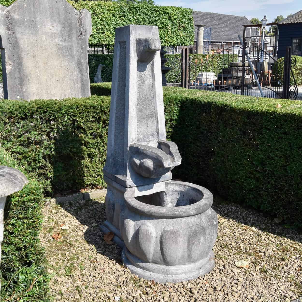 Natuurstenen-fontein