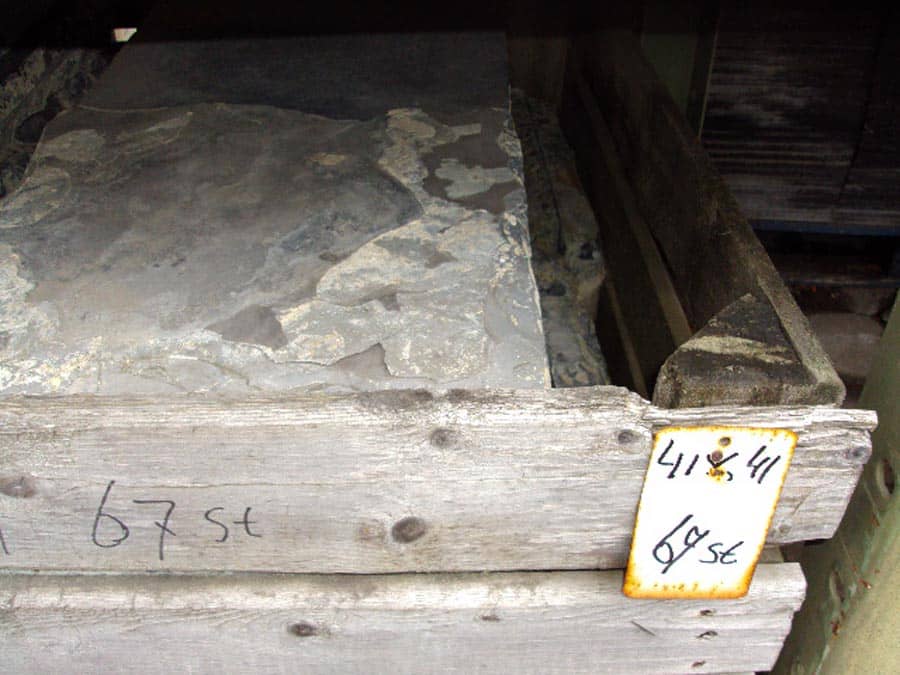 Antiek-marmer-met-Basicle-Noir-de-Mazy