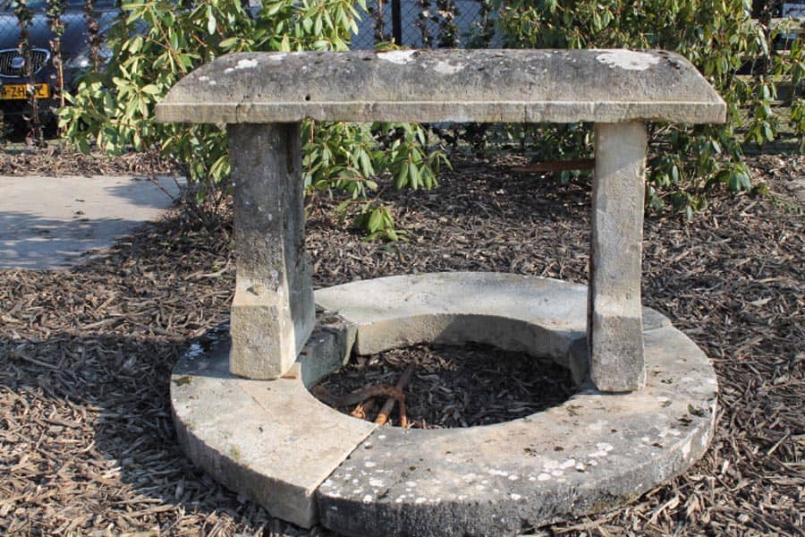 Antieke-Franse-Zandstenen-Putrand