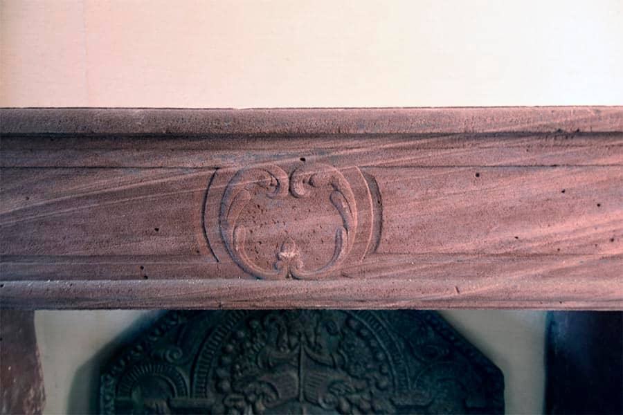 antieke-zandstenen-schouw