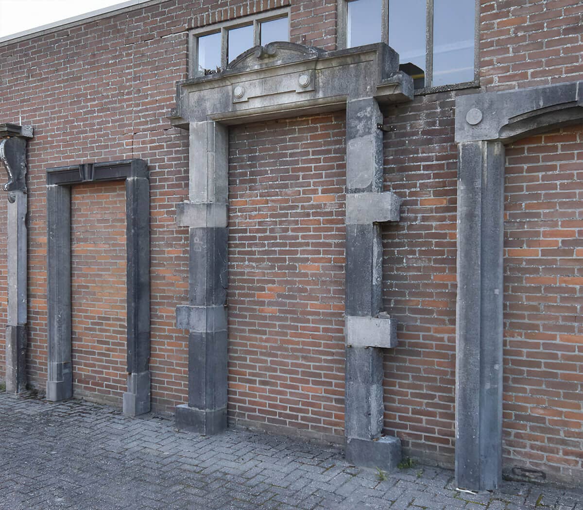 Belgisch-hardstenen-portiek