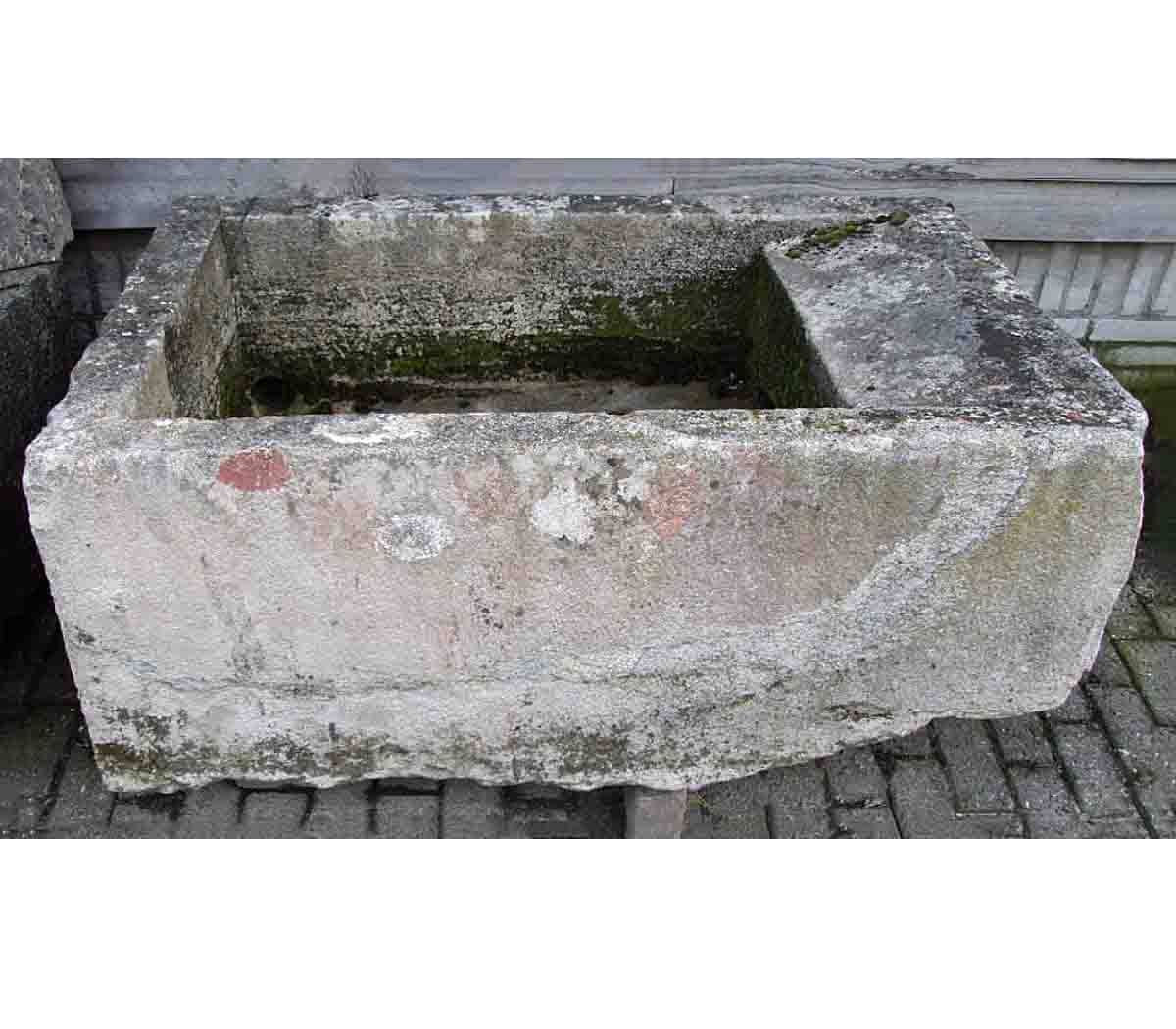 Wastrog-van-zandsteen