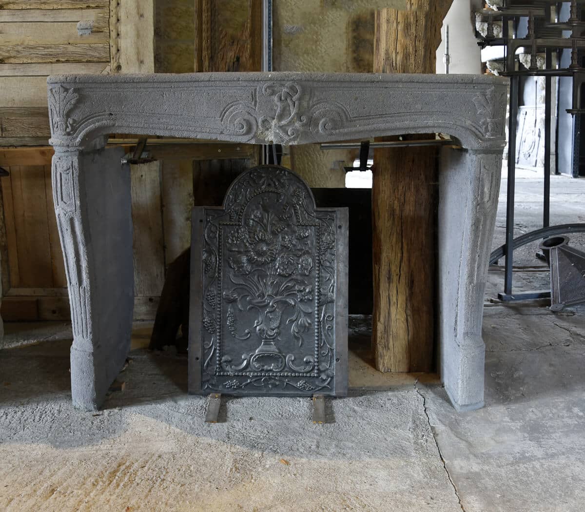 antieke-schouw-lava-steen-schouw