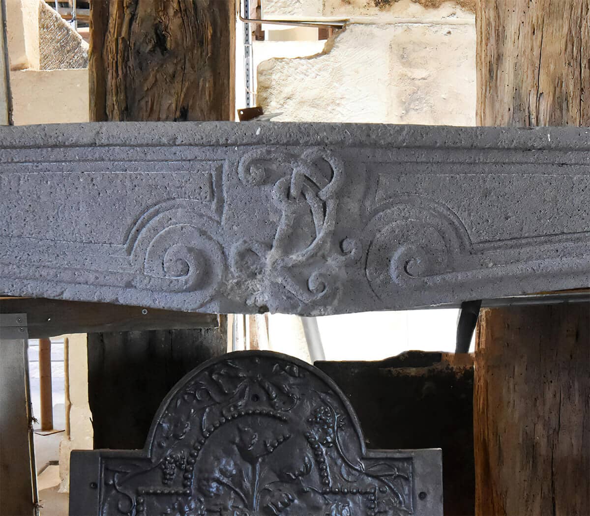 antieke-schouw-lava-steen-schouw