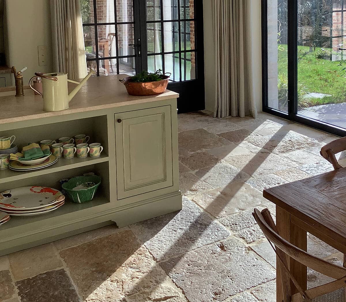 bovenlaag-antieke-bourgondische-dallen