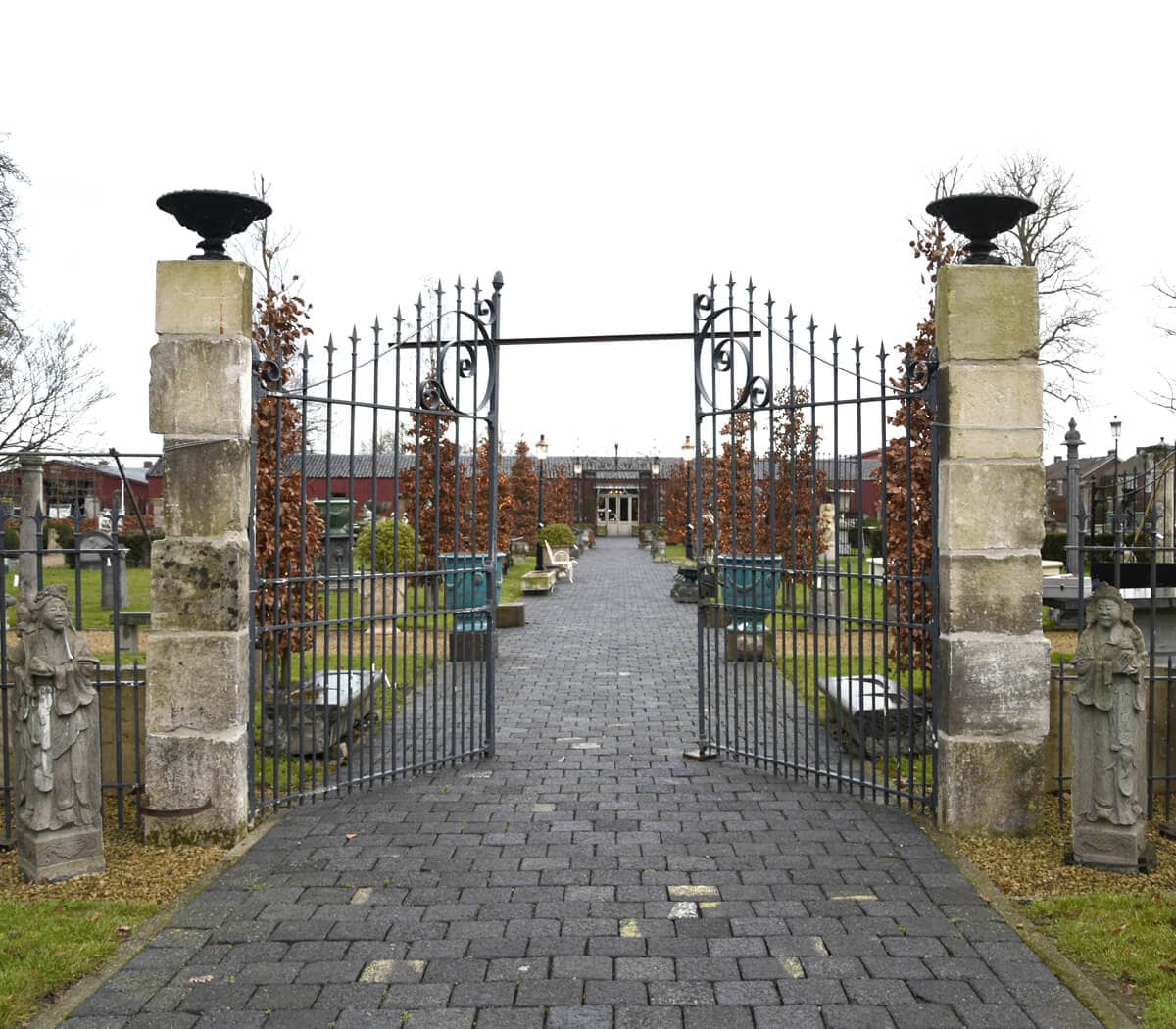 landhuispoort-met-hekwerk