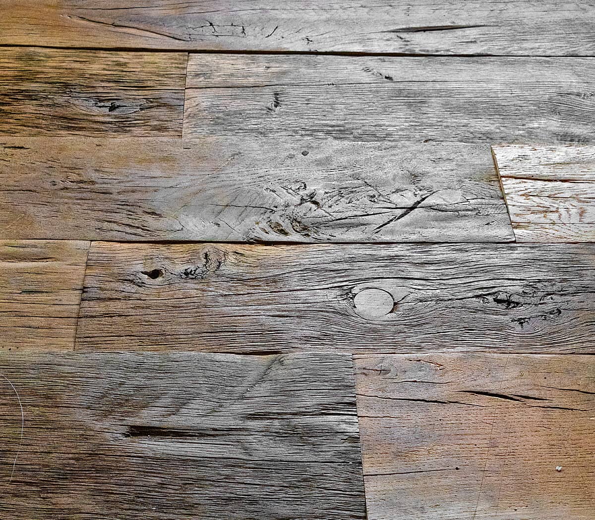 massief-oud-eiken-vloerdelen-geschuurd