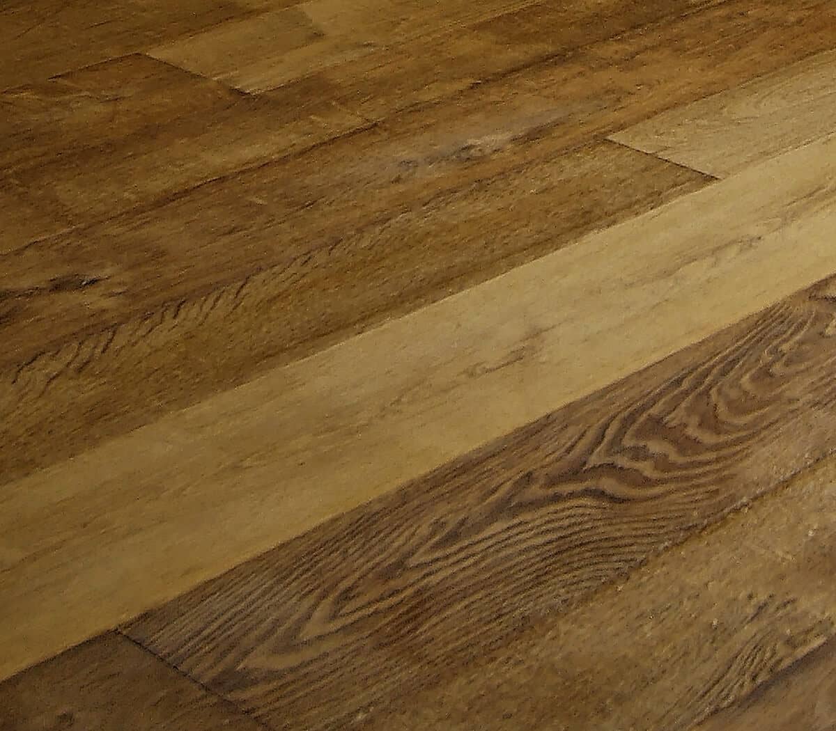 verouderd-eiken-vieux-brun-planken-multiboard