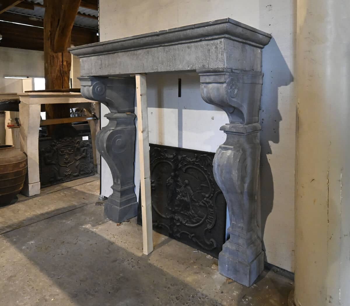 Belgisch-Blauwsteen-Kasteelschouw