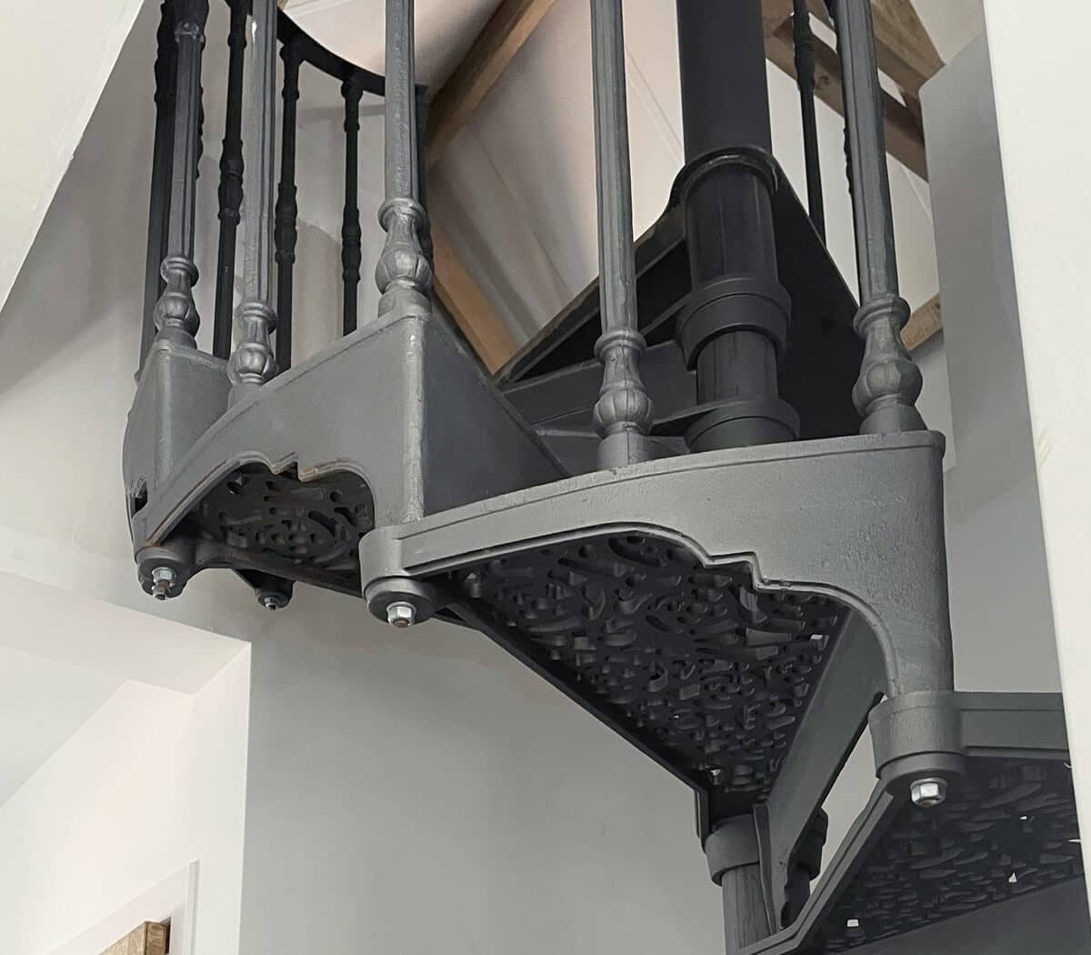 gietijzeren-spiltrap-mons