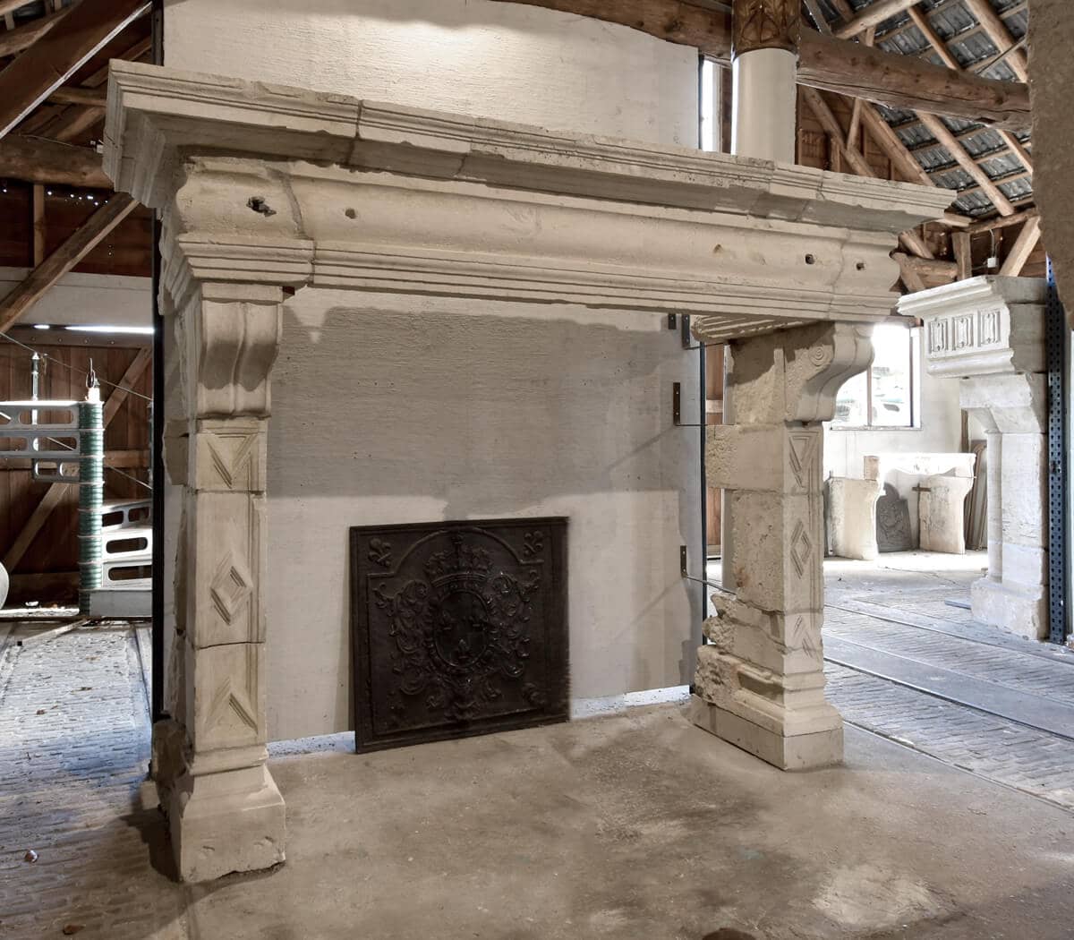 franse-zandstenen-kasteelschouw