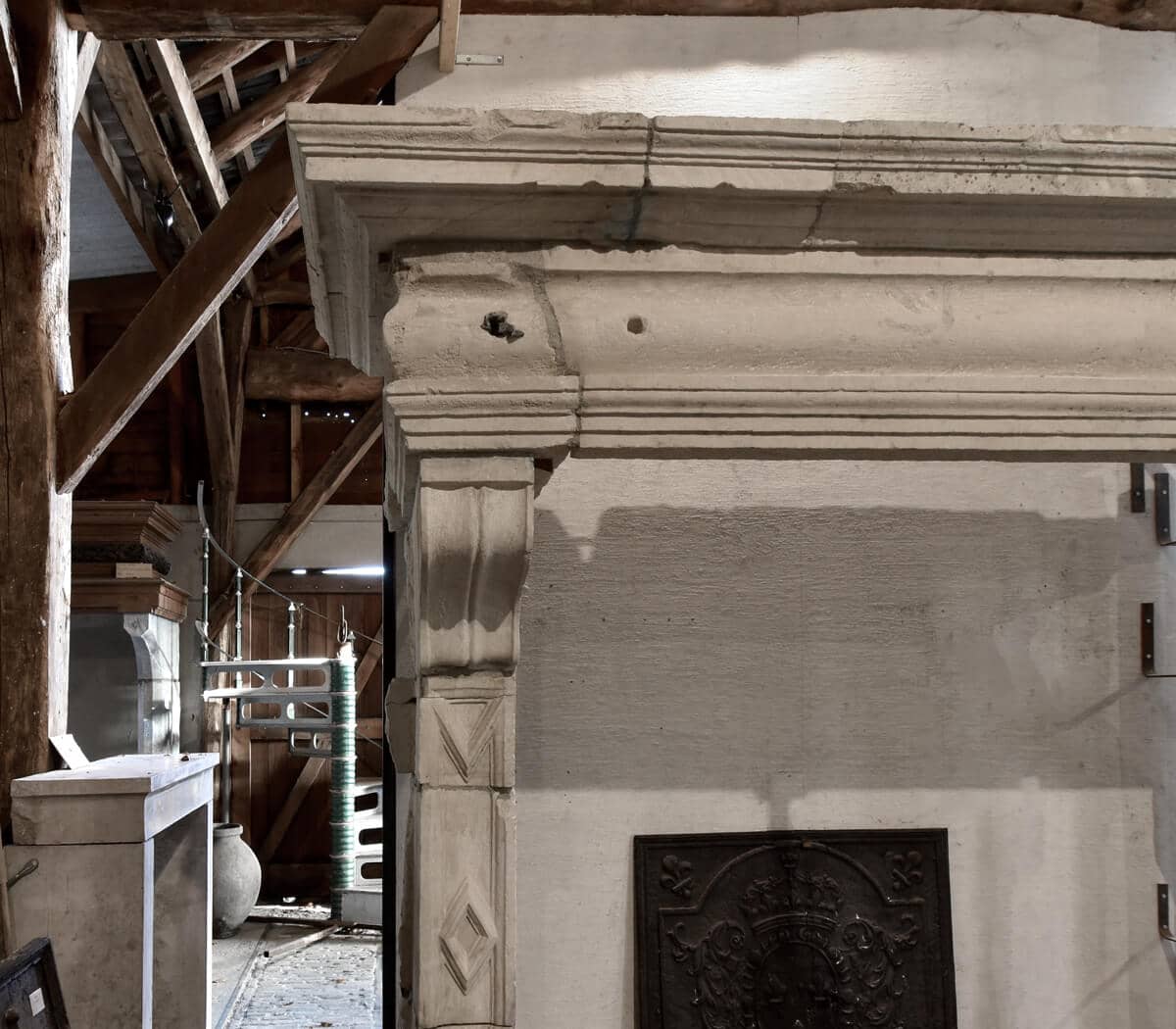 franse-zandstenen-kasteelschouw