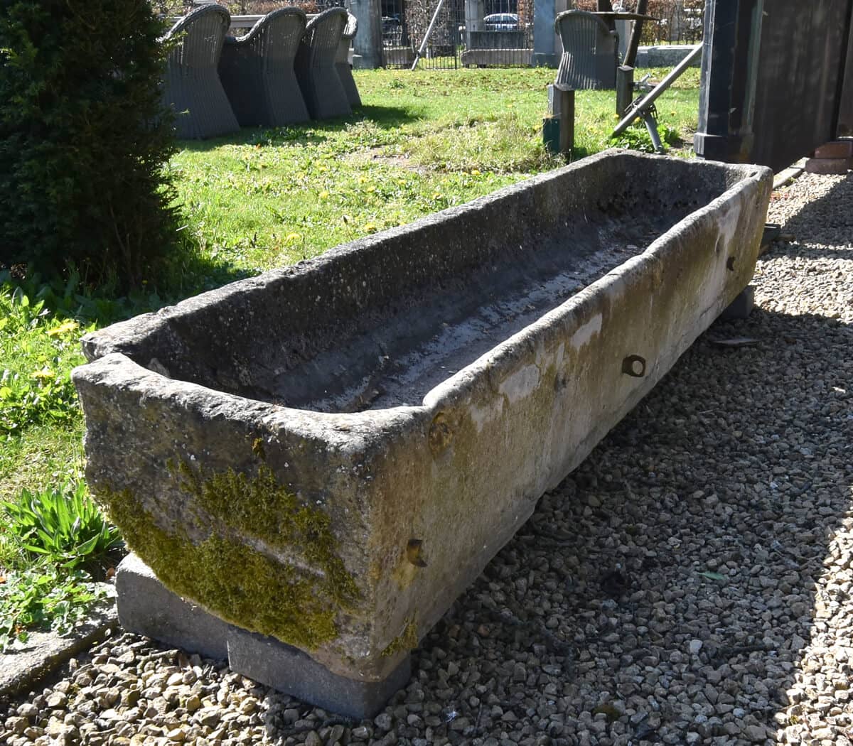 Belgisch-hardstenen-trog