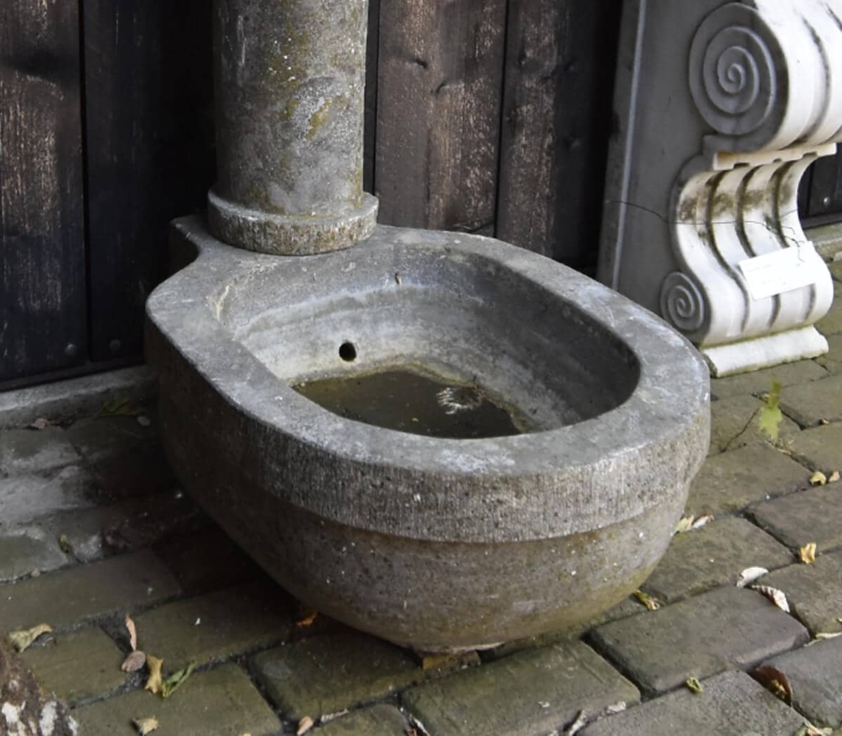 Hardstenen-wandfontein