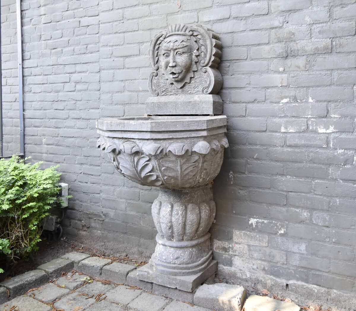 Natuurstenen-wandfontein