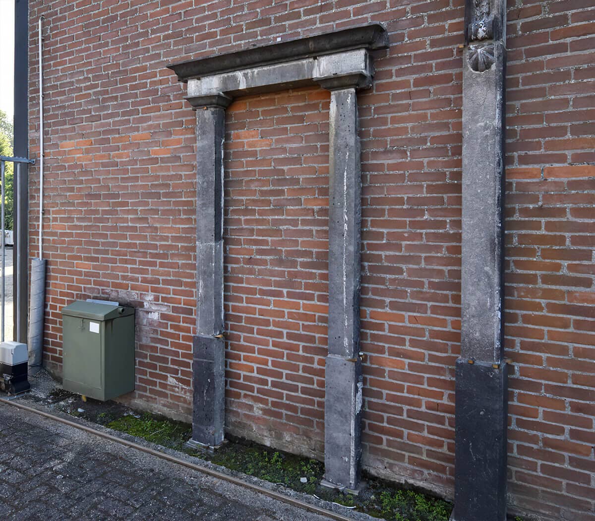 Belgisch-hardstenen-portiek