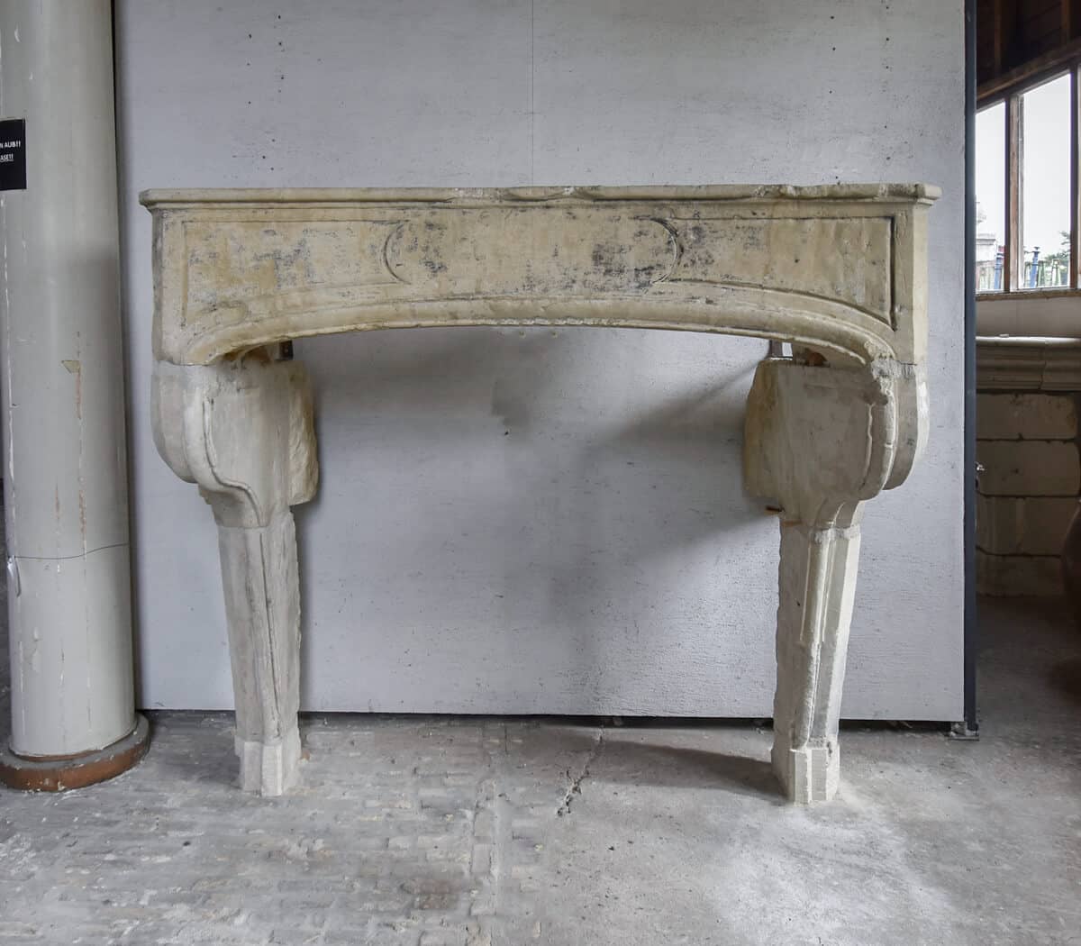 Zandstenen-ombouwschouw