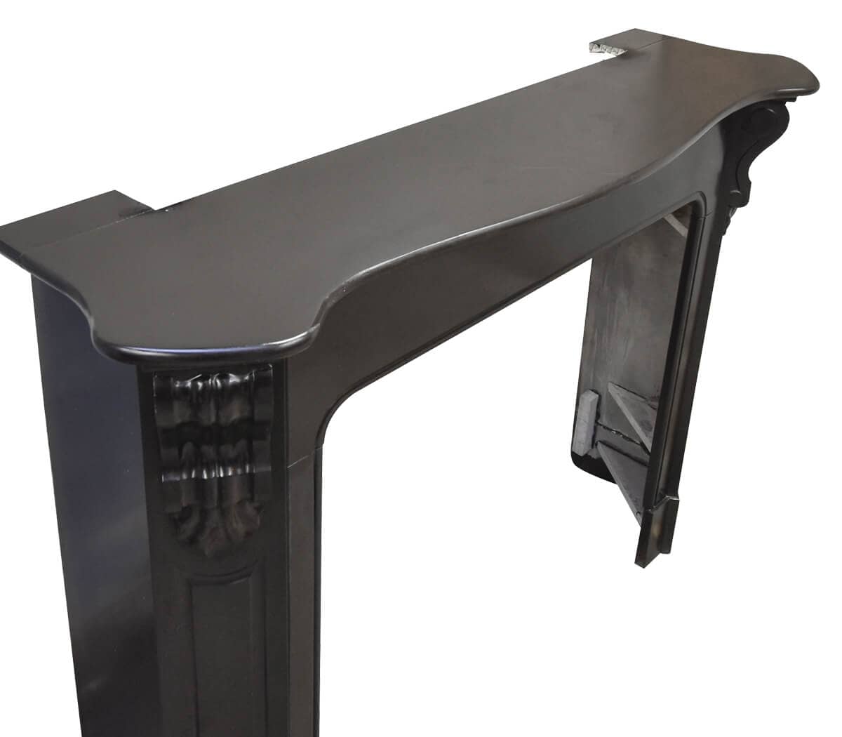 Zwart-marmeren-modillion-ombouwschouw-