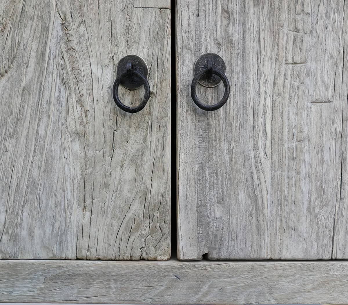 Wandtafel-met-deurtjes