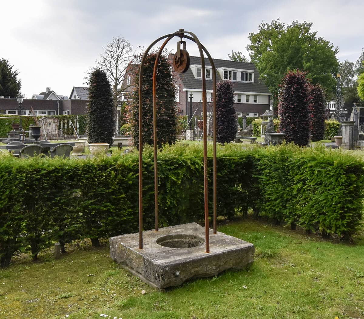 stenen-putrand-met-katrol