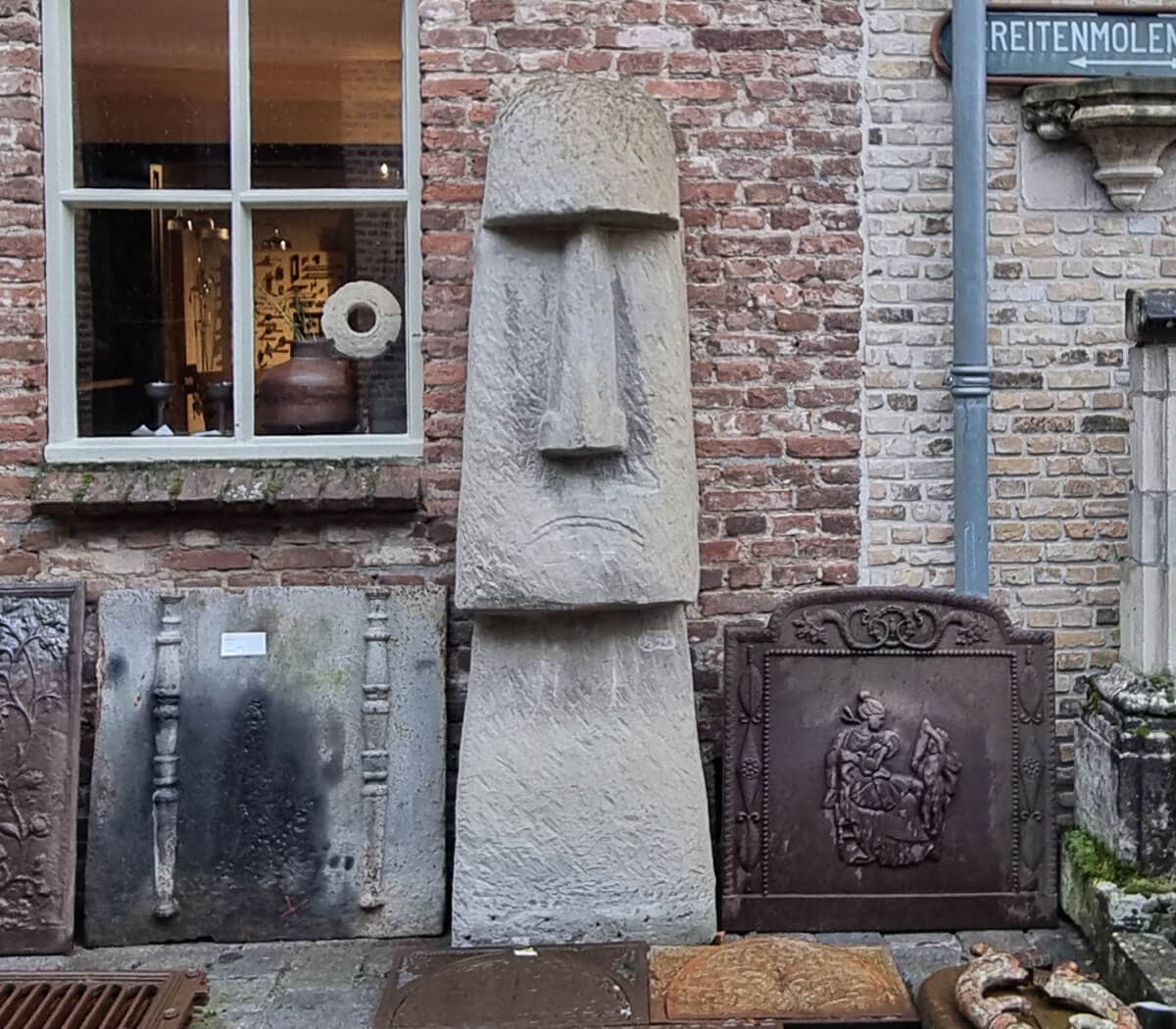 Moai