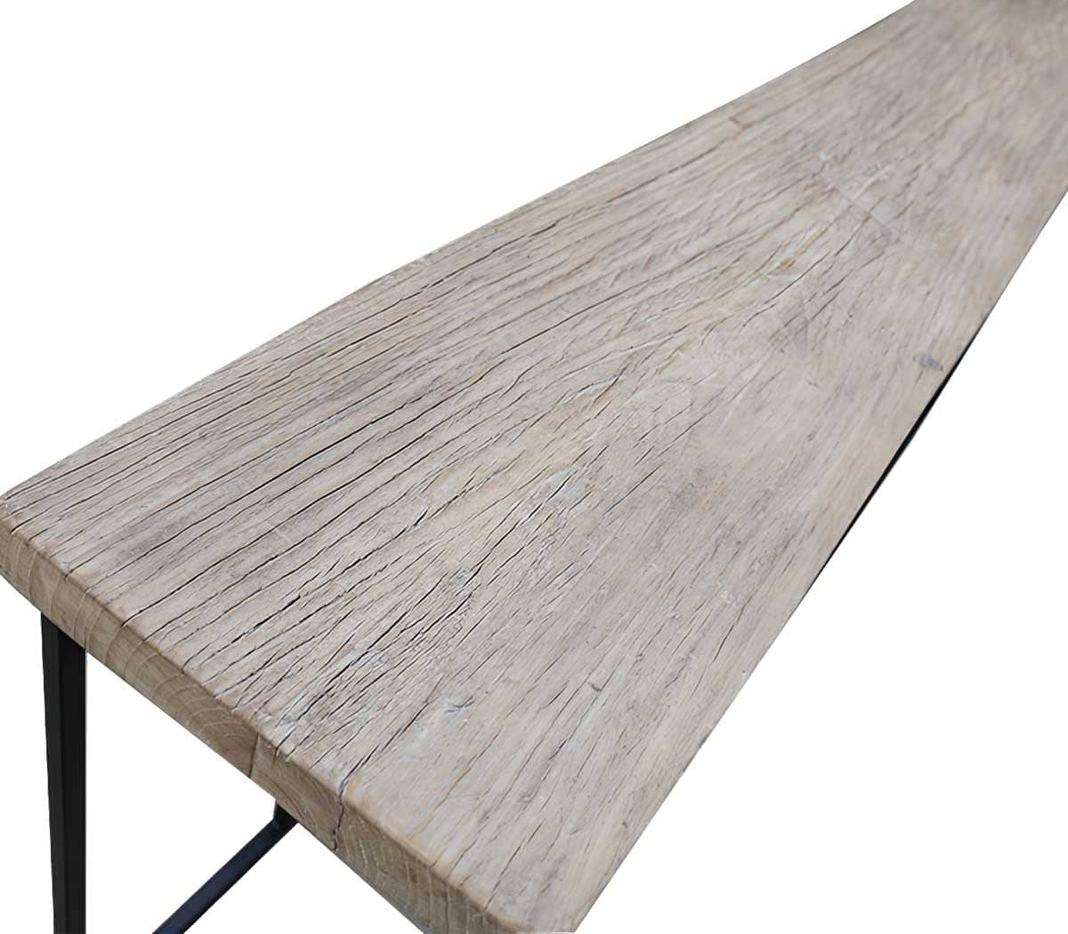 Wandtafel-met-ijzeren-onderstel