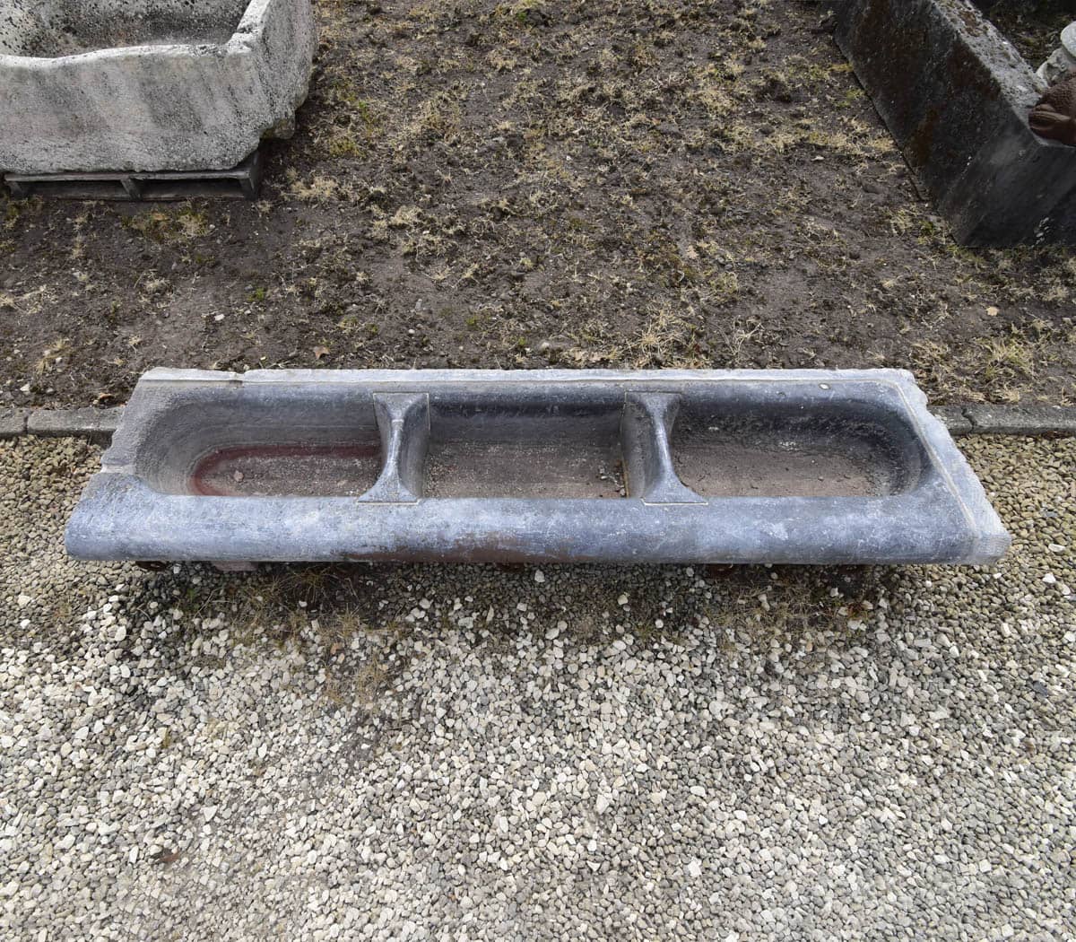 Hardstenen-trog