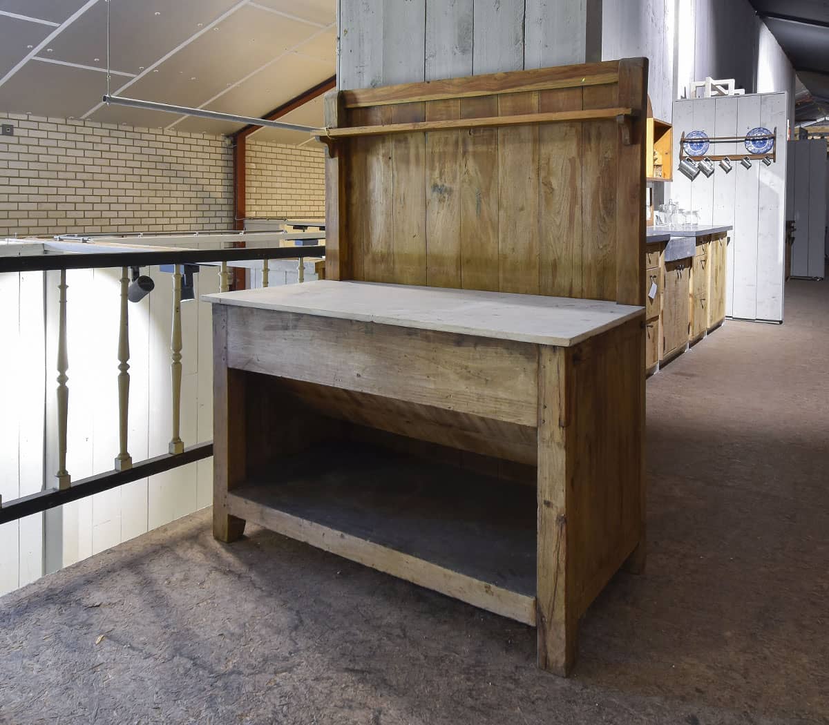 Keukenmeubel-met-marmeren-blad